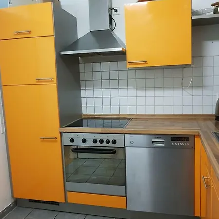 In 6 Apartment *