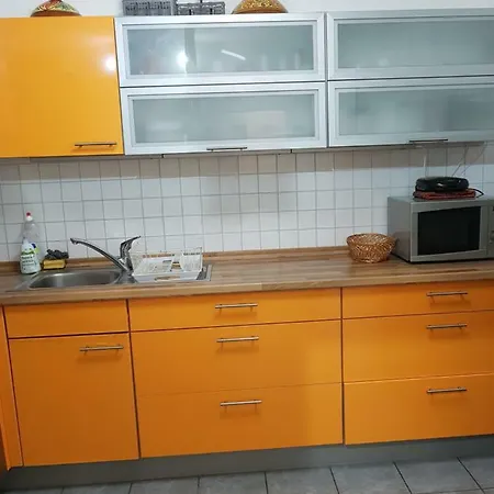 In 6 Apartment *